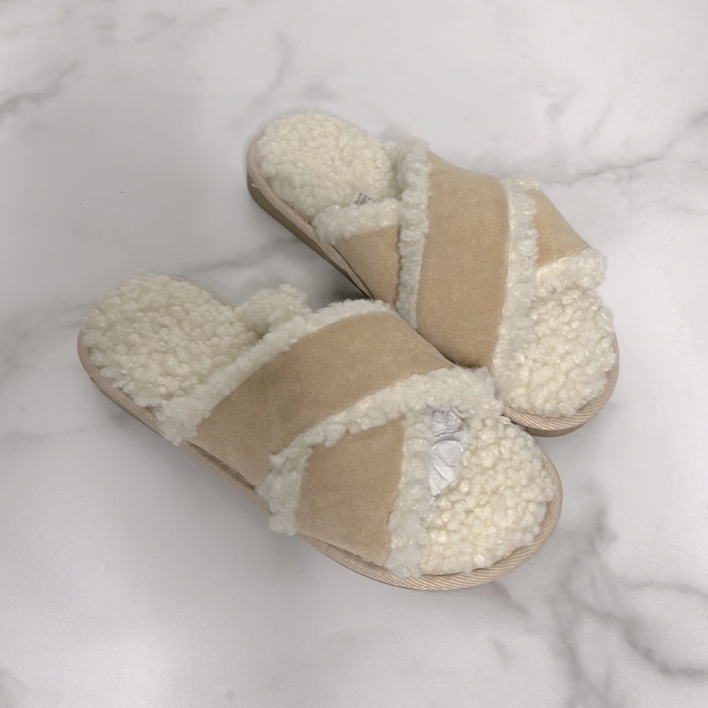 ALFANI Women's Crossband Faux Suede & Sherpa Slipper - Toffee Latte Medium 7-8
